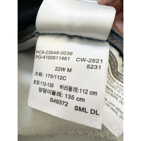 Levi's Jeans Womens Plus Size 22W Blue Wash Mid Rise Straight Denim - Picture 7 of 12